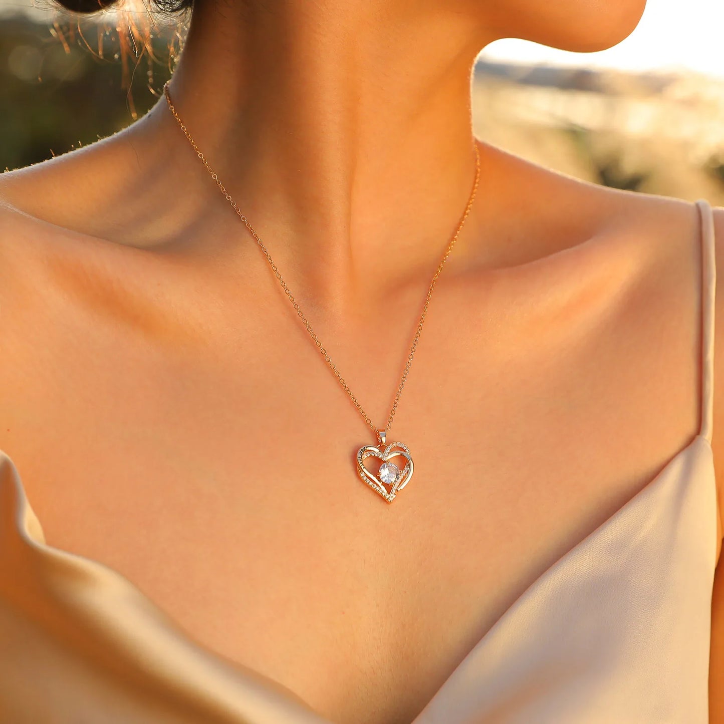 THE AMOUR NECKLACE